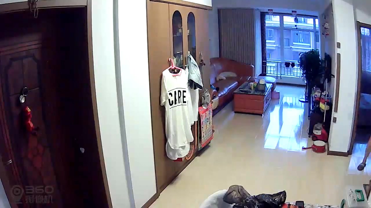 【稀缺資源】最新流出-居家攝像頭黑客破解拍攝到的小夫妻日常過性生活 720P原版高清