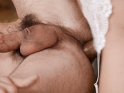 气质时尚人妖勾引直男厨房里脱裤深喉肉棒后入爆菊