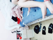 年轻小妹一起玩双飞69口交大鸡巴