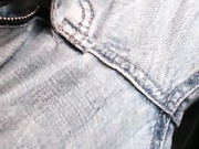 爆乳妹子勾搭司机户外车震啪啪车后座口交