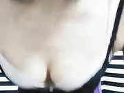 短发妹子全裸道具JJ抽插自慰身体抽插BB略黑