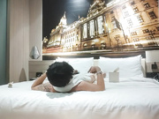 重金网约外围女神肤白貌美极品尤物又抠又舔