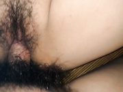 偷吃小区少妇，骚逼射精润滑