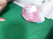 国民小老弟黝黑大屌侧入淫穴抽擦打桩01