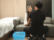 锤子探花灰发社会外围妹穿上黑丝袜尽情输出