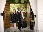 『中文字幕』淫荡巨乳女友喜欢大黑吊干她