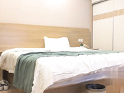 男爵亲爱的包夜我好不好7700男爵默不作声操逼