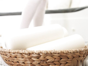 波莉·怀特-中午在柔软的毯子上操男友大鸡巴