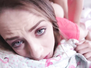 凯勒·奎因的鲍鱼被一只超大鸡巴深插流水